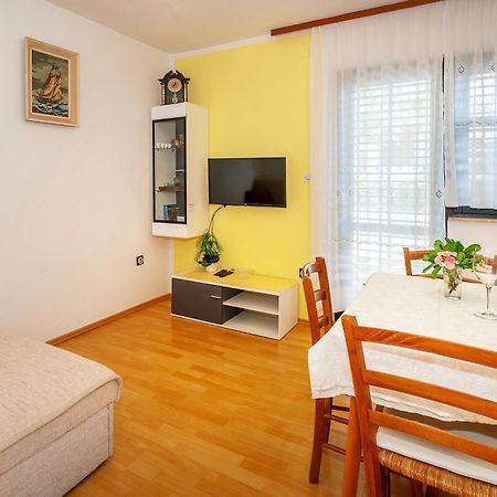 Apartments Sucur With Terrace Baška Exterior foto