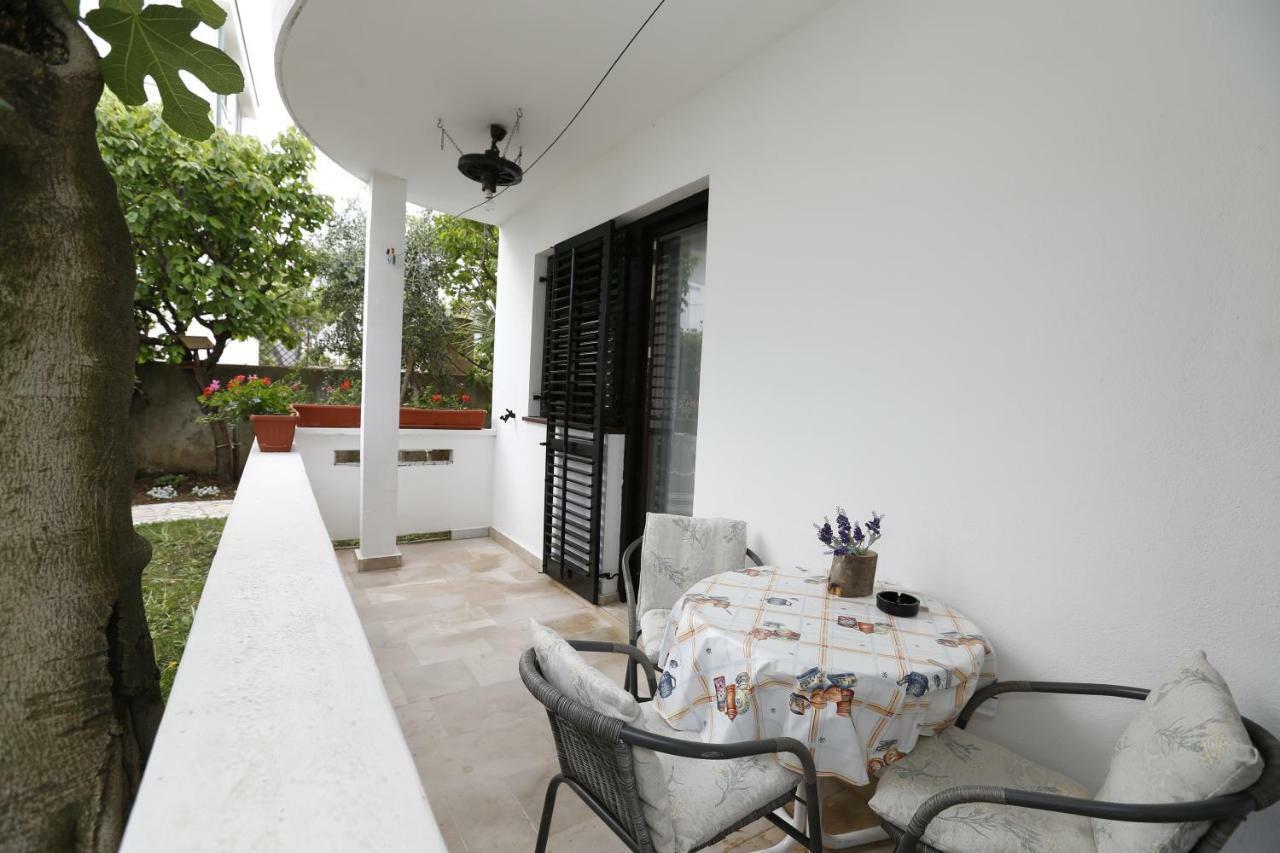 Apartments Sucur With Terrace Baška Exterior foto